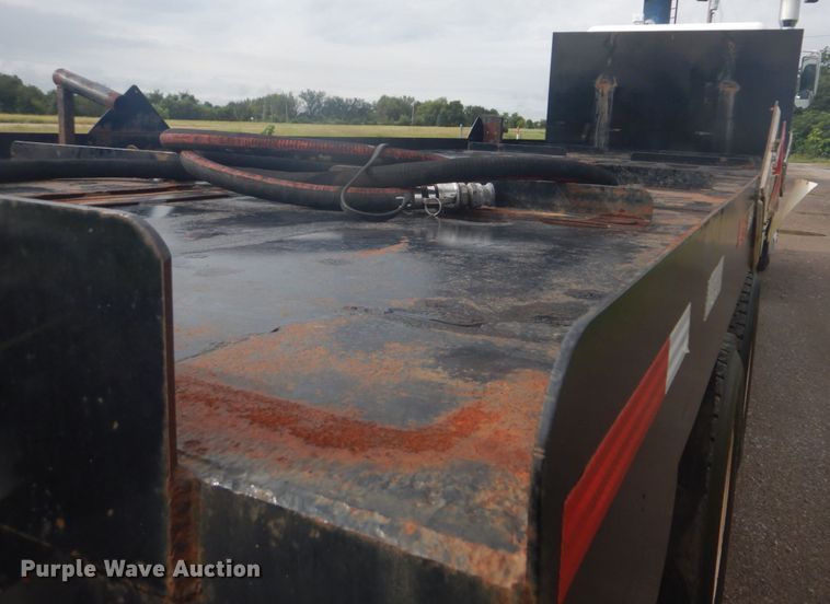 image for item FT9496 2008 Peterbilt 340 flatbed truck