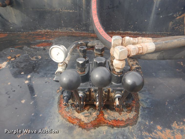 image for item FT9496 2008 Peterbilt 340 flatbed truck