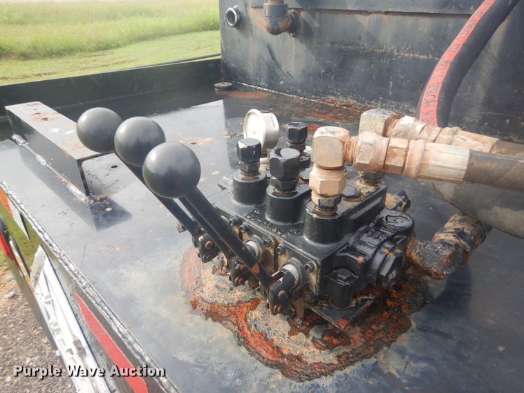 image for item FT9496 2008 Peterbilt 340 flatbed truck