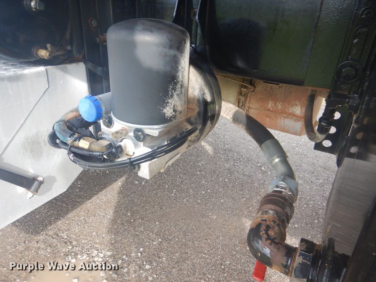 image for item FT9496 2008 Peterbilt 340 flatbed truck