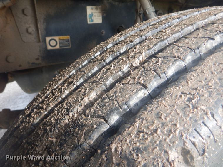 image for item FT9496 2008 Peterbilt 340 flatbed truck