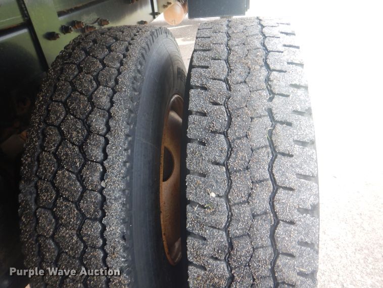 image for item FT9496 2008 Peterbilt 340 flatbed truck