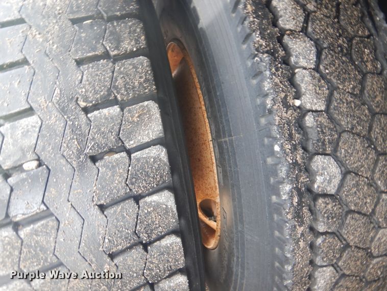 image for item FT9496 2008 Peterbilt 340 flatbed truck