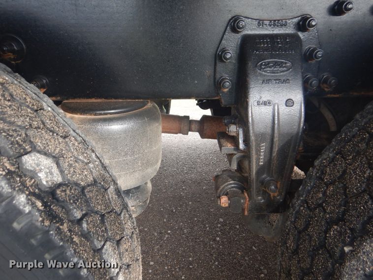 image for item FT9496 2008 Peterbilt 340 flatbed truck