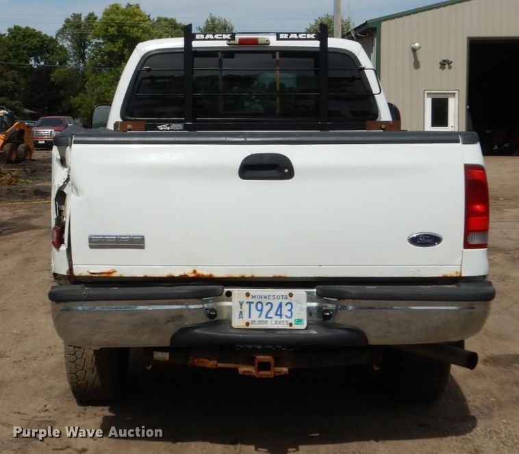 image for item FU9517 2005 Ford F350 Super Duty Crew Cab pickup truck