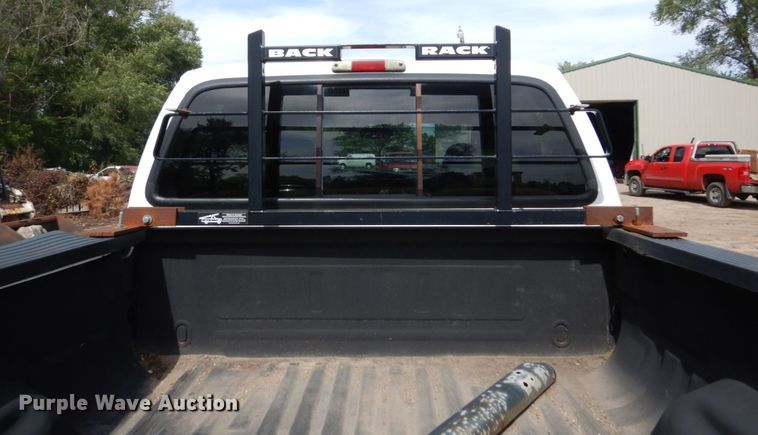 image for item FU9517 2005 Ford F350 Super Duty Crew Cab pickup truck