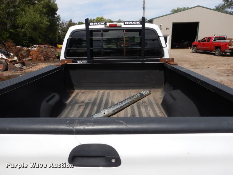 image for item FU9517 2005 Ford F350 Super Duty Crew Cab pickup truck