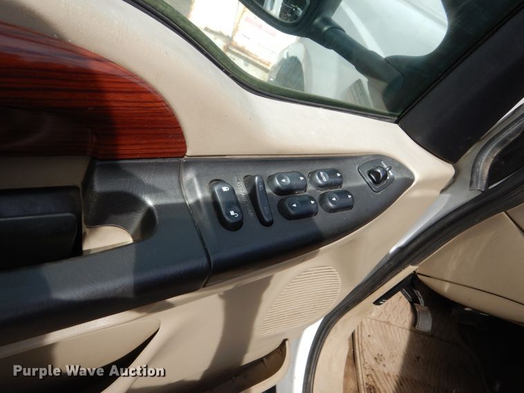 image for item FU9517 2005 Ford F350 Super Duty Crew Cab pickup truck