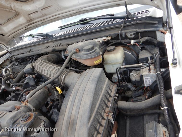 image for item FU9517 2005 Ford F350 Super Duty Crew Cab pickup truck