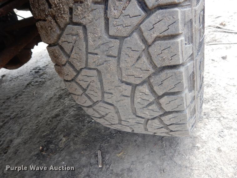 image for item FU9517 2005 Ford F350 Super Duty Crew Cab pickup truck