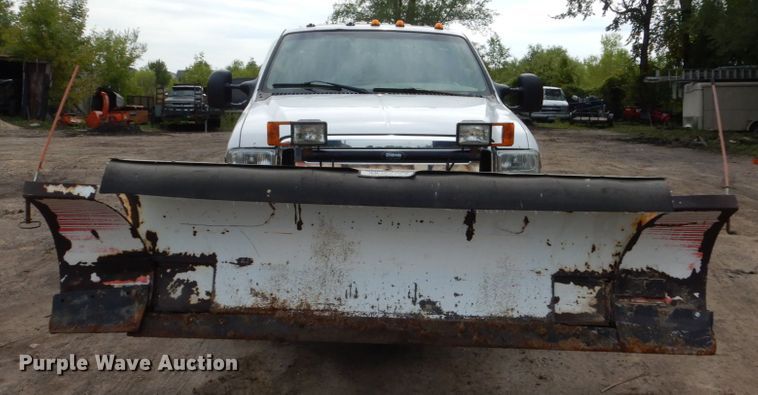 image for item FU9518 2005 Ford F350 Super Duty Crew Cab pickup truck