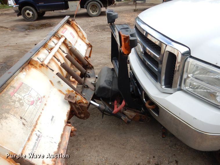 image for item FU9518 2005 Ford F350 Super Duty Crew Cab pickup truck