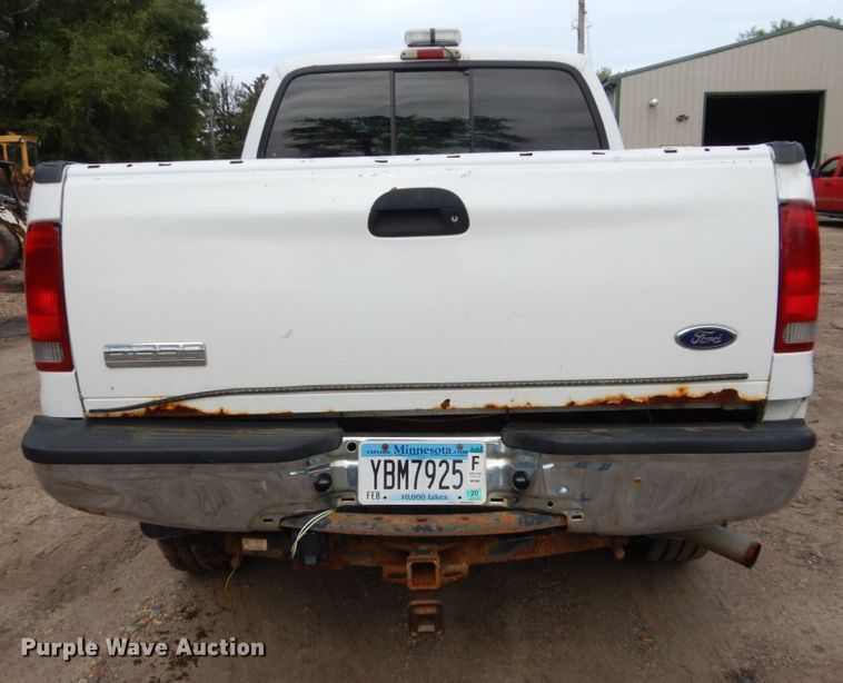 image for item FU9518 2005 Ford F350 Super Duty Crew Cab pickup truck