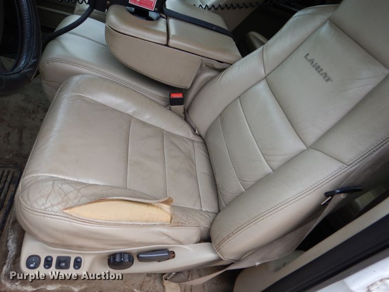 image for item FU9518 2005 Ford F350 Super Duty Crew Cab pickup truck