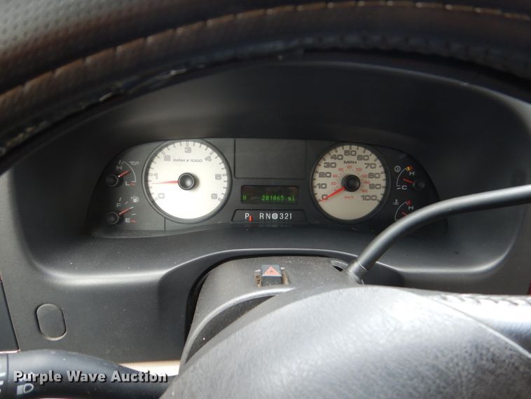 image for item FU9518 2005 Ford F350 Super Duty Crew Cab pickup truck