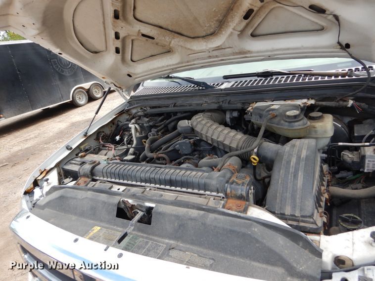 image for item FU9518 2005 Ford F350 Super Duty Crew Cab pickup truck