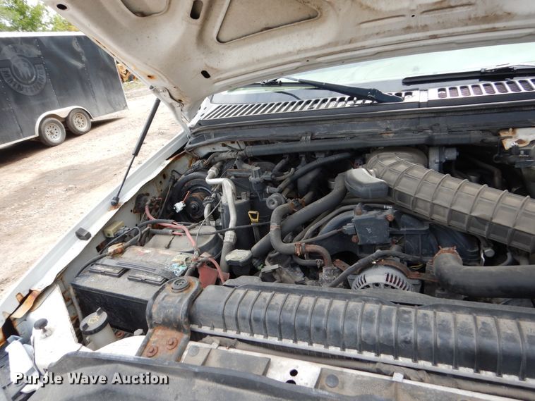 image for item FU9518 2005 Ford F350 Super Duty Crew Cab pickup truck