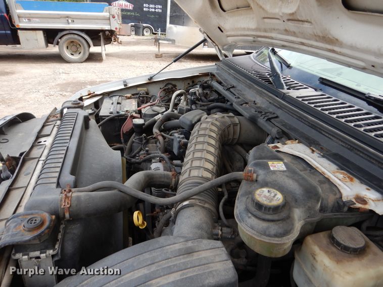 image for item FU9518 2005 Ford F350 Super Duty Crew Cab pickup truck