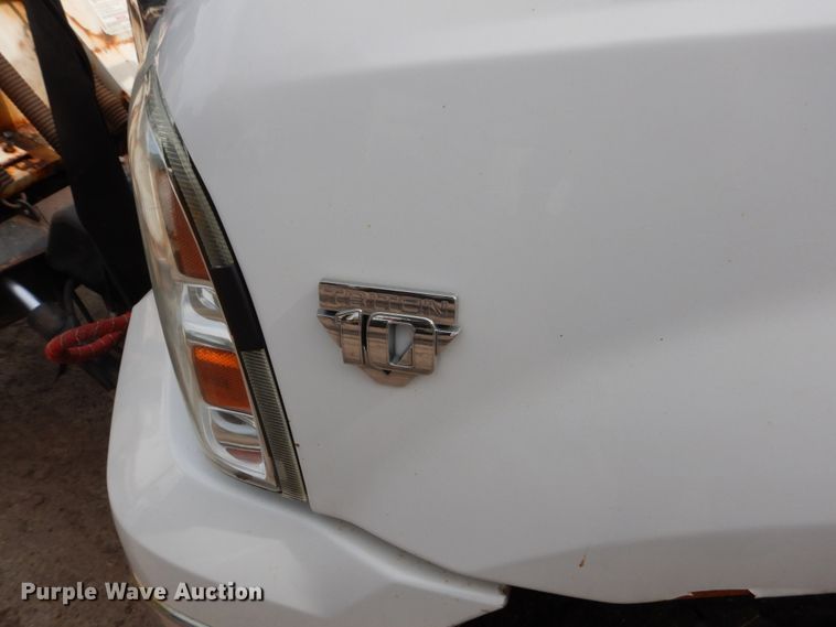 image for item FU9518 2005 Ford F350 Super Duty Crew Cab pickup truck