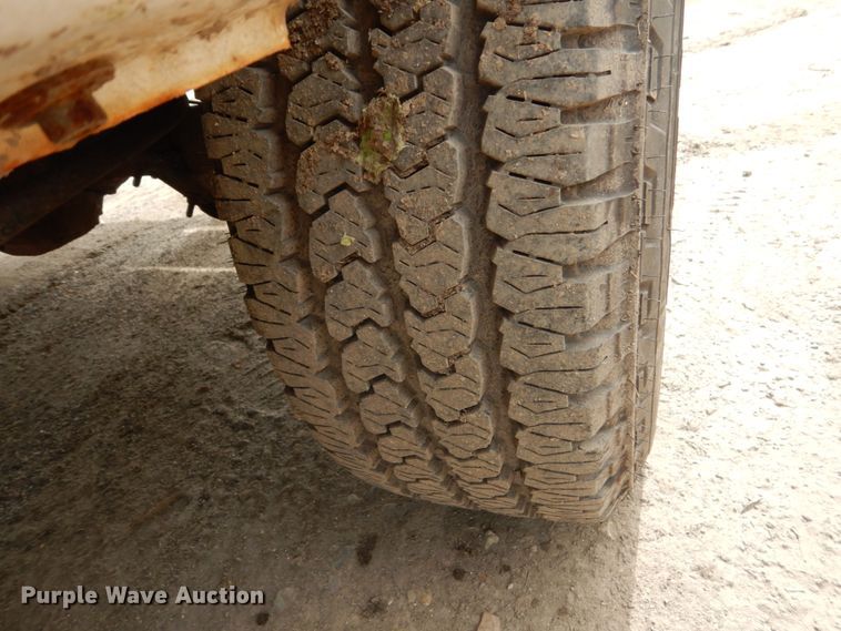 image for item FU9518 2005 Ford F350 Super Duty Crew Cab pickup truck