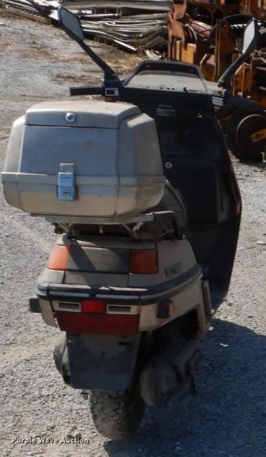 image for item GC9265 1985 Honda Elite 250 moped