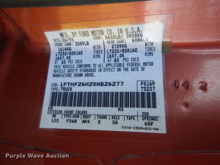 image for item GG9225 1995 Ford F250 utility bed pickup truck