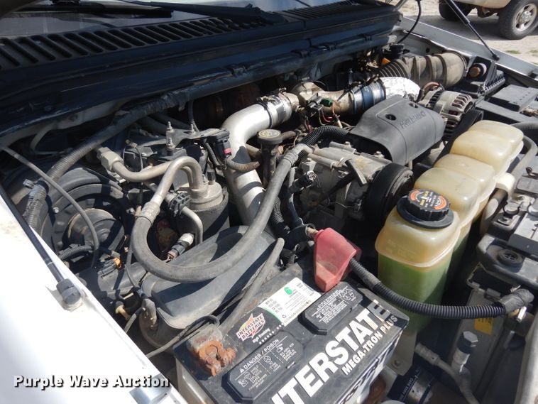 image for item GG9226 2000 Ford F350 Super Duty flatbed pickup truck