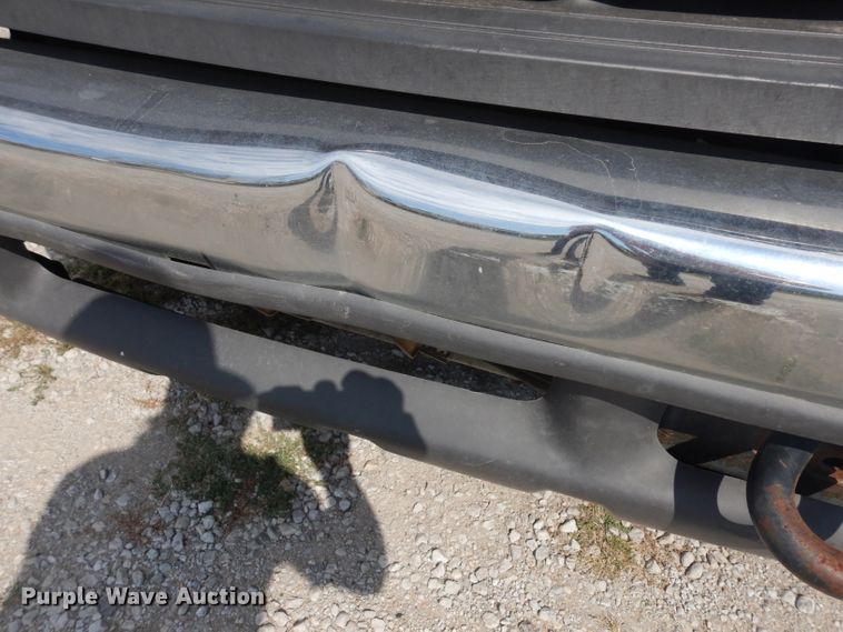 image for item GG9226 2000 Ford F350 Super Duty flatbed pickup truck