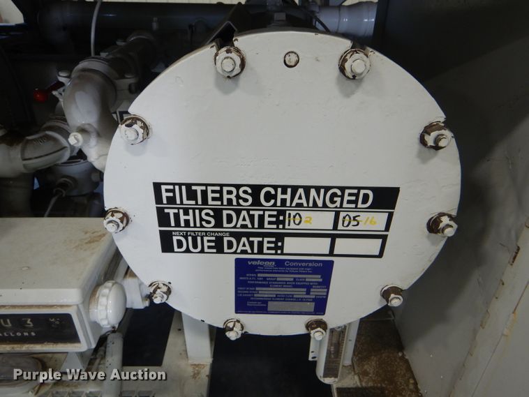 image for item GH9677 1978 International Cargo Star CO1850B fuel truck