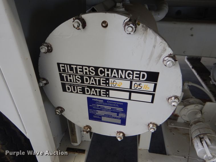 image for item GH9677 1978 International Cargo Star CO1850B fuel truck