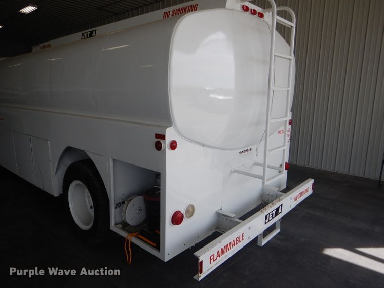 image for item GH9677 1978 International Cargo Star CO1850B fuel truck