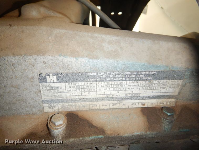 image for item GH9677 1978 International Cargo Star CO1850B fuel truck