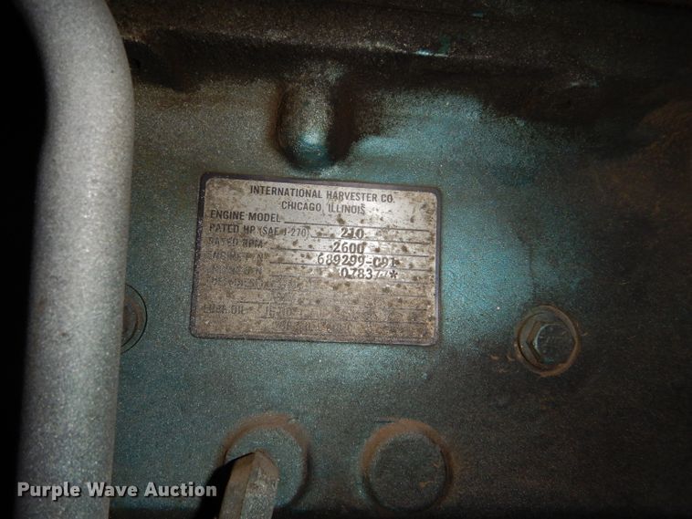 image for item GH9677 1978 International Cargo Star CO1850B fuel truck