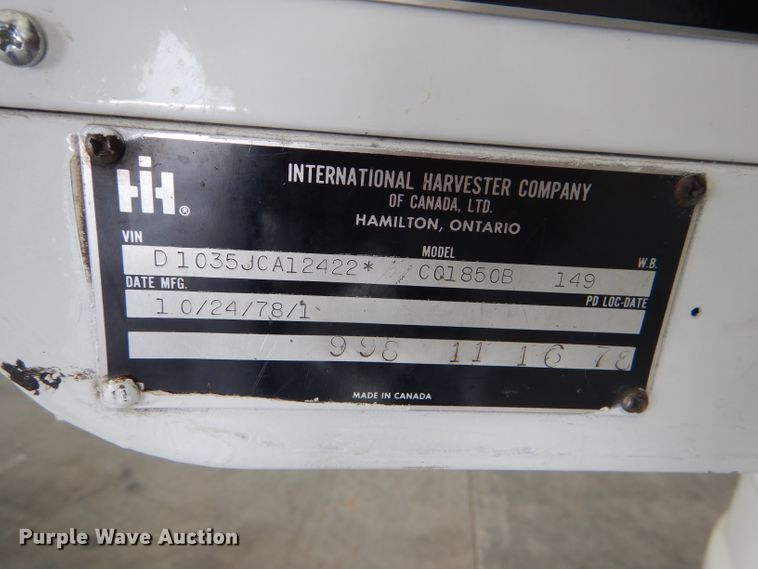 image for item GH9677 1978 International Cargo Star CO1850B fuel truck