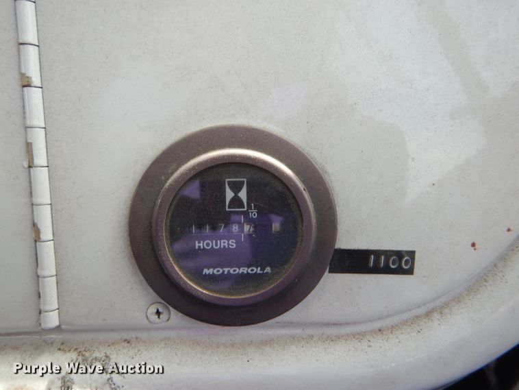 image for item GH9677 1978 International Cargo Star CO1850B fuel truck