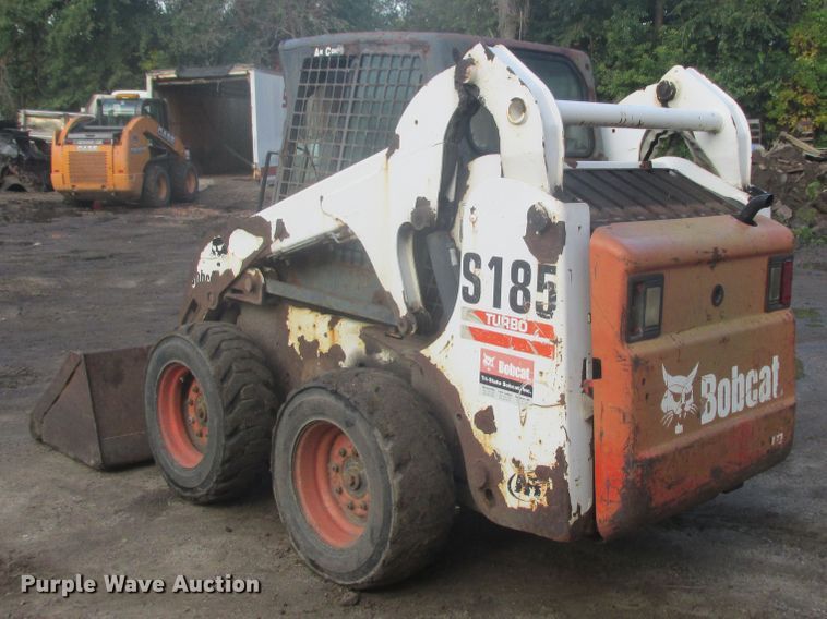 image for item DA8327 2002 Bobcat S185 skid steer