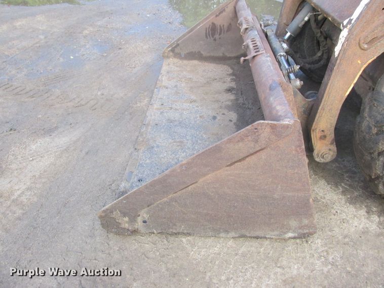 image for item DA8327 2002 Bobcat S185 skid steer