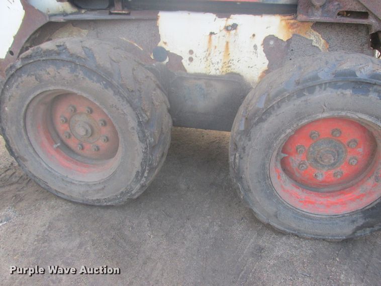image for item DA8327 2002 Bobcat S185 skid steer