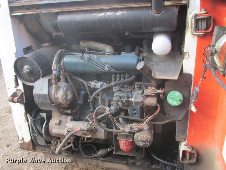 image for item DA8327 2002 Bobcat S185 skid steer