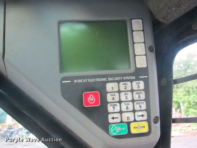 image for item DA8327 2002 Bobcat S185 skid steer