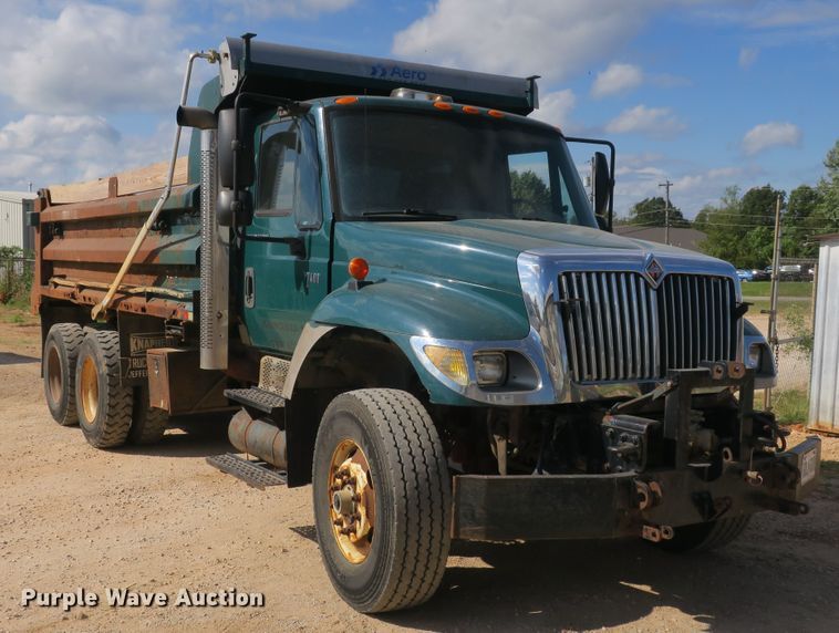 image for item DB10188 2006 International 7400 dump truck