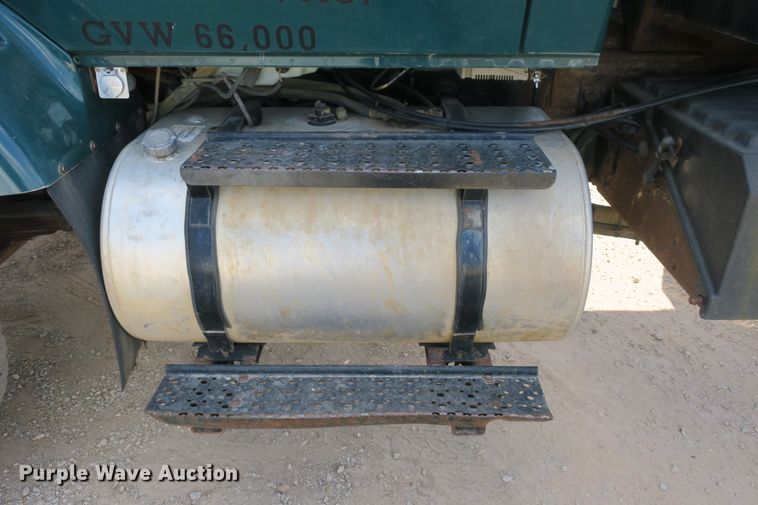 image for item DB10188 2006 International 7400 dump truck