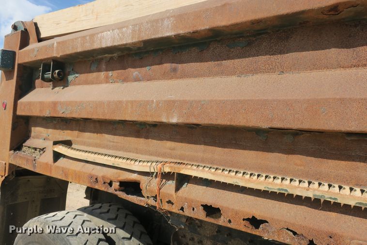 image for item DB10188 2006 International 7400 dump truck