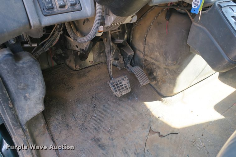 image for item DB10188 2006 International 7400 dump truck