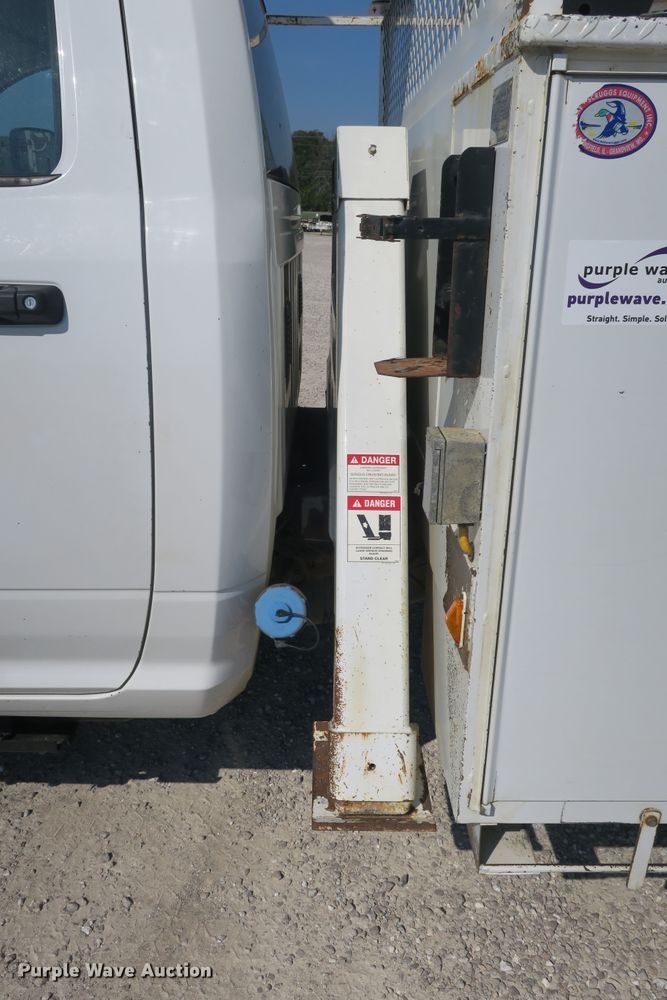 image for item DB10198 2013 Dodge Ram 5500 bucket truck