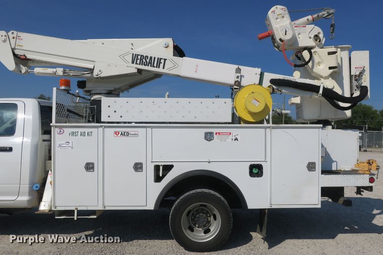 image for item DB10198 2013 Dodge Ram 5500 bucket truck