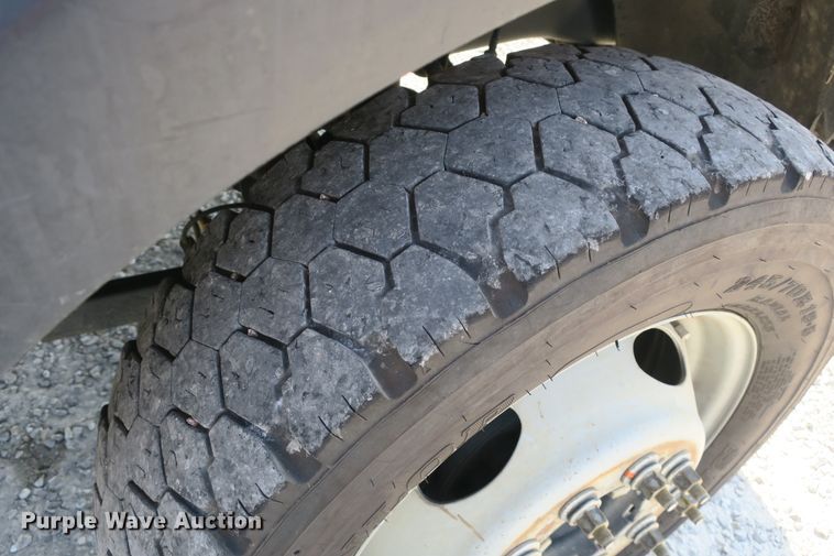 image for item DB10198 2013 Dodge Ram 5500 bucket truck