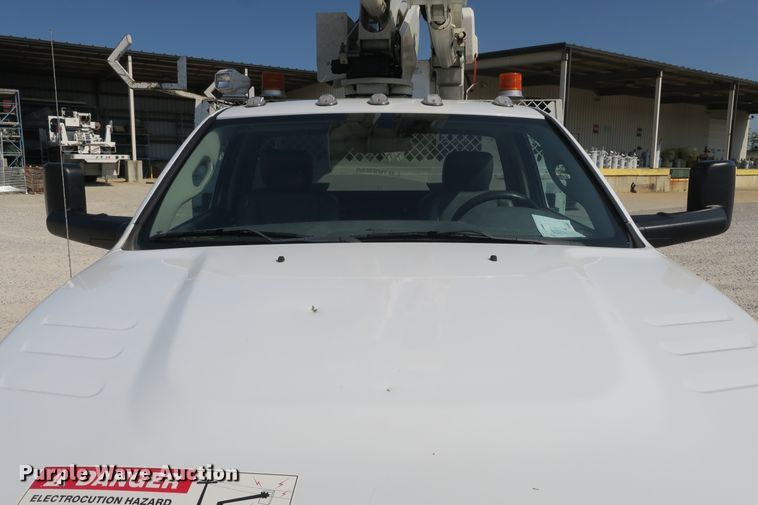 image for item DB10198 2013 Dodge Ram 5500 bucket truck