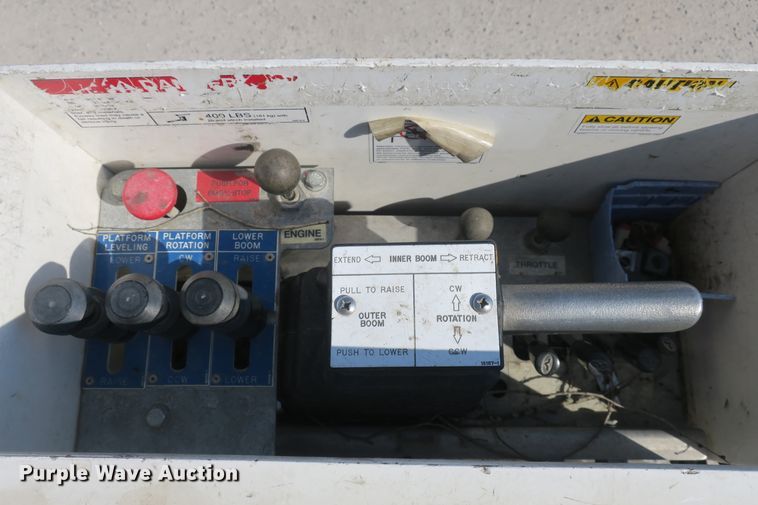 image for item DB10198 2013 Dodge Ram 5500 bucket truck