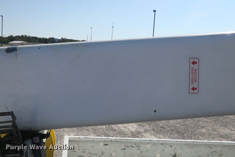 image for item DB10198 2013 Dodge Ram 5500 bucket truck